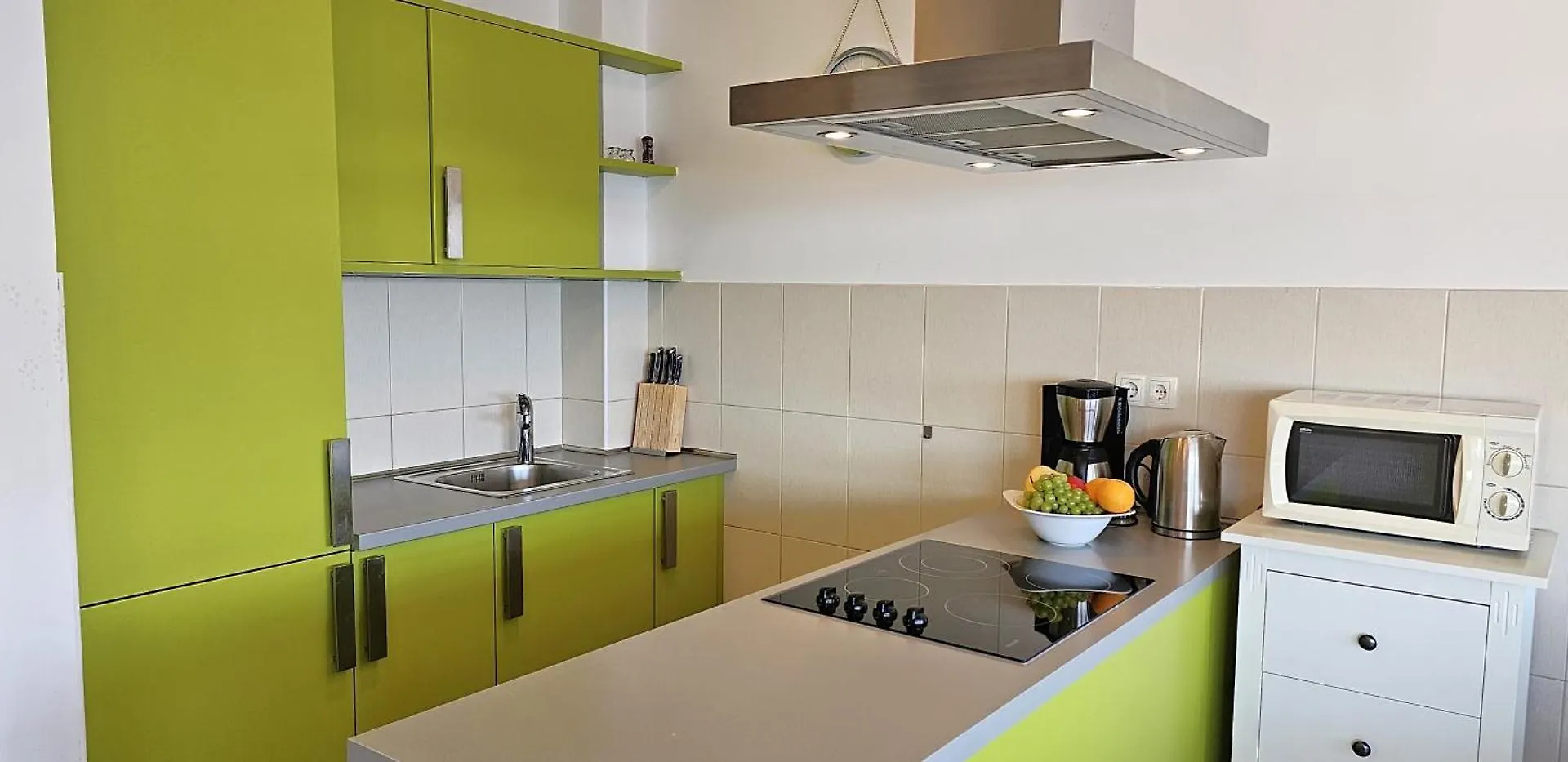 4-Star Penthouse With Wonderful Sea View - Apt Stella Sunshine Trogir 0*,  Kroatien