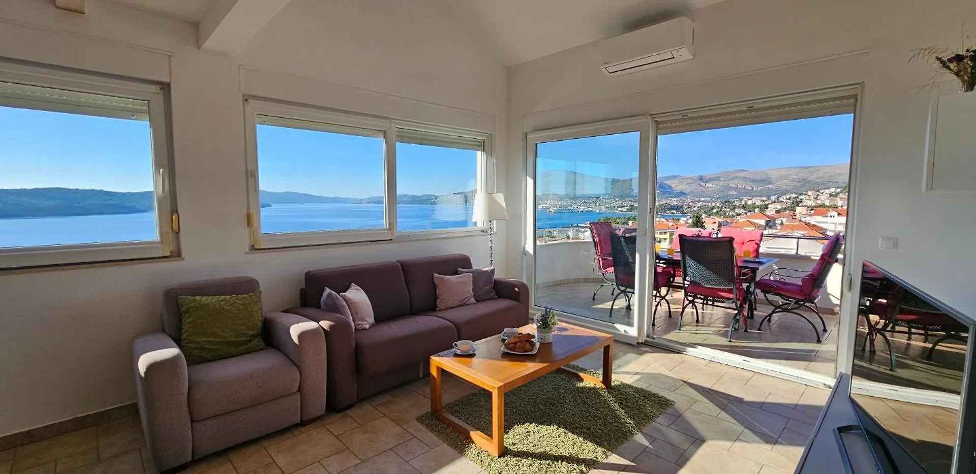 4-Star Penthouse With Wonderful Sea View - Apt Stella Sunshine Trogir Lägenhet
