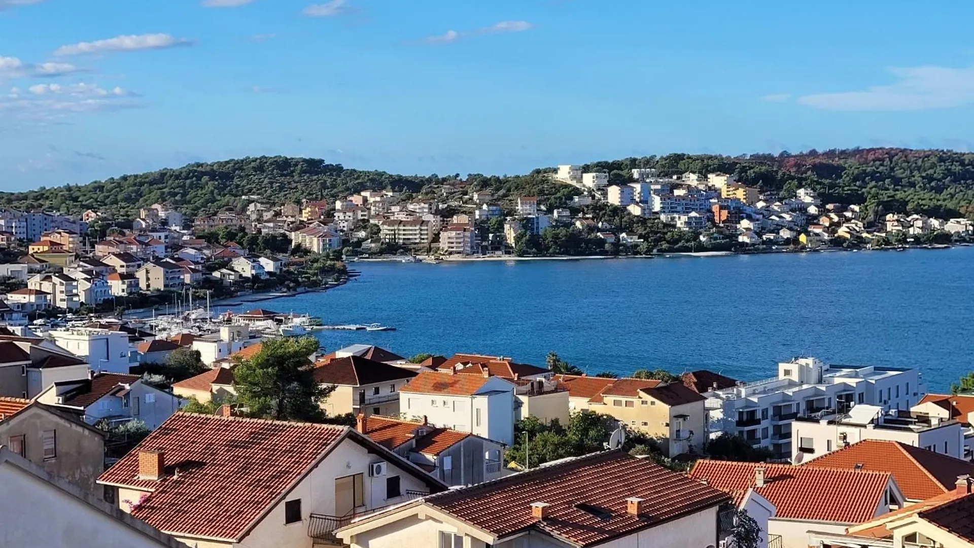 4-Star Penthouse With Wonderful Sea View - Apt Stella Sunshine Trogir 0*,  Kroatien